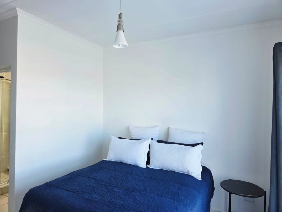 1 Bedroom Property for Sale in Sandown Western Cape
